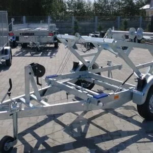 Przyczepa-do-transportu-szpul-z-podnoszeniem-F10.18.1-1800-kg-300x300